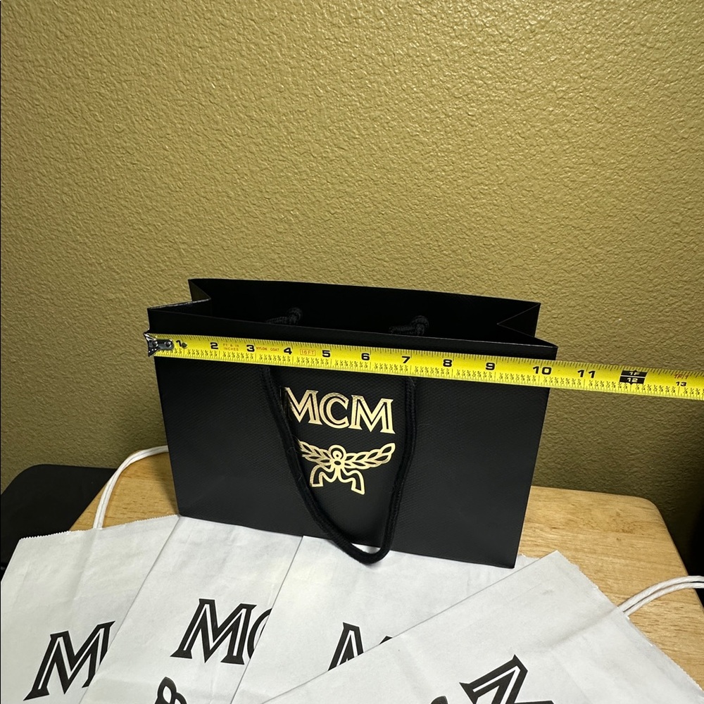MCM Bundle of FIVE Shopping Bags - Picture 2 of 7